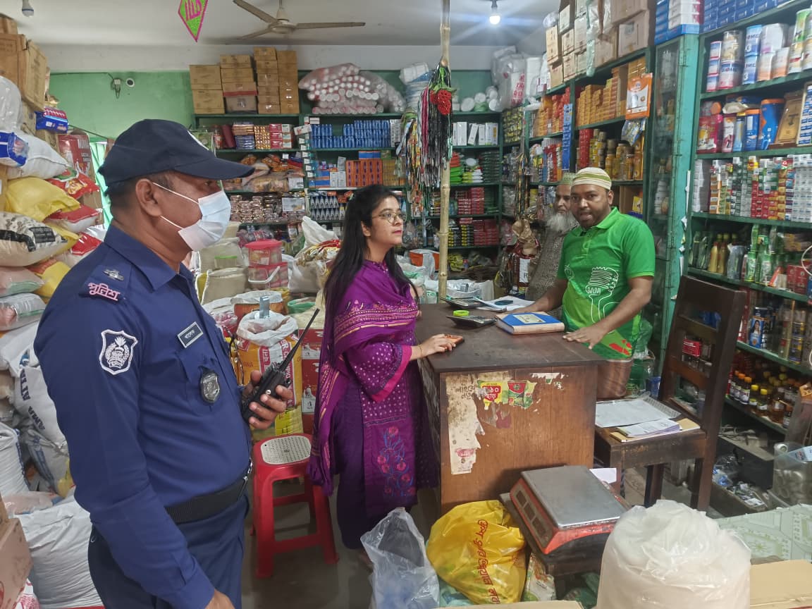 কালীগঞ্জের বাজারে মোবাইল কোট:৫ব্যবসায়ীকে জরিমান 