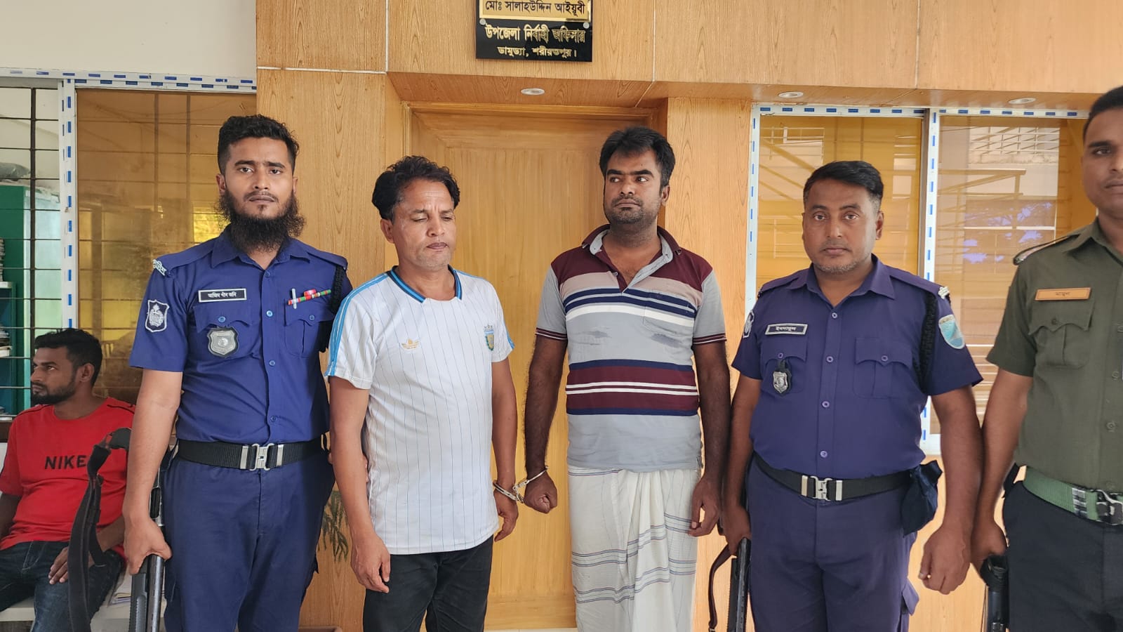 ডামুড্যায় পাটক্ষেতে জুয়া খেলতে গিয়ে আটক ২, ভ্রাম্যমাণ আদালতে কারাদণ্ড